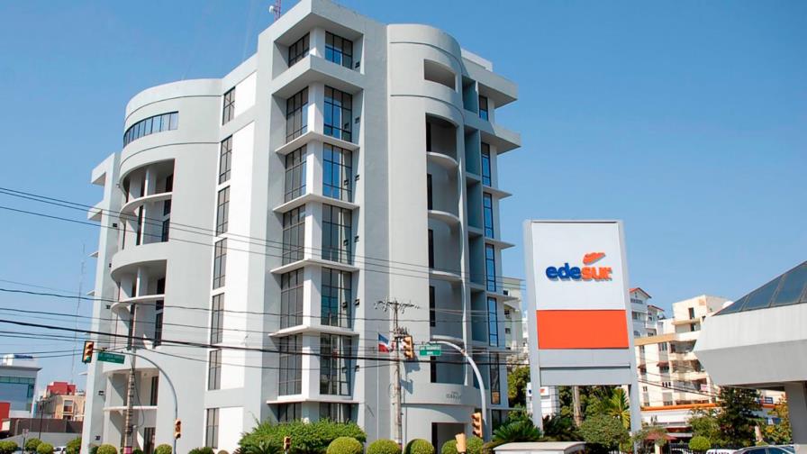 Reducen consejos de las EDE que cobraban RD$4.9 MM