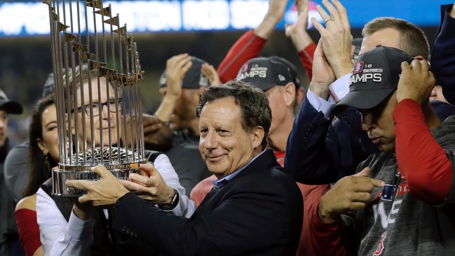 Medias Rojas deben casi 12 millones en impuesto de lujo Medias Rojas deben casi 12 millones en impuesto de lujo