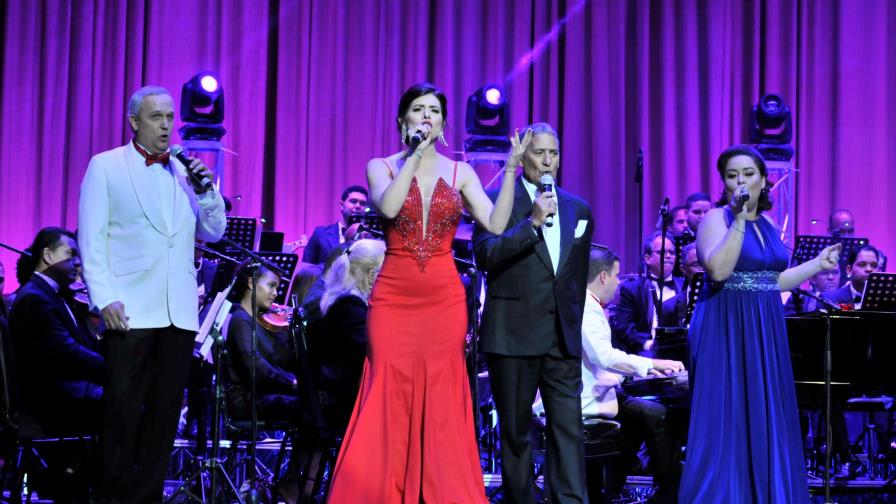 Romance Latino IX celebra los 60 años de Niní Cáffaro en la escena Romance Latino IX celebra los 60 años de Niní Cáffaro en la escena