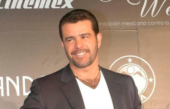 Actor mexicano Eduardo Capetillo está hospitalizado
