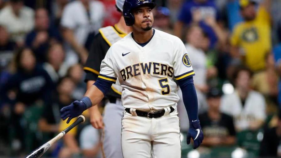 Milwaukee gana con gran noche de Escobar