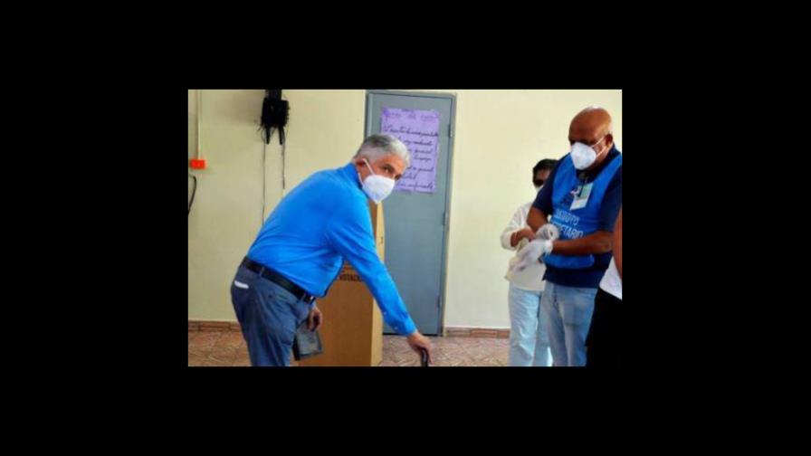 Con un 68.08% de los votos Eduardo Estrella gana senaduría de Santiago