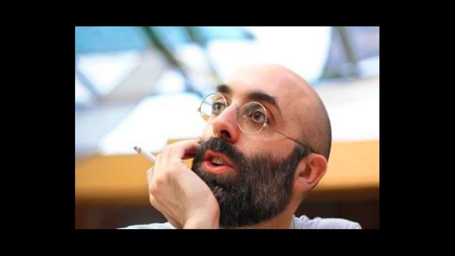 Nadie sabe quién es Eduardo Halfon, ni siquiera él mismo