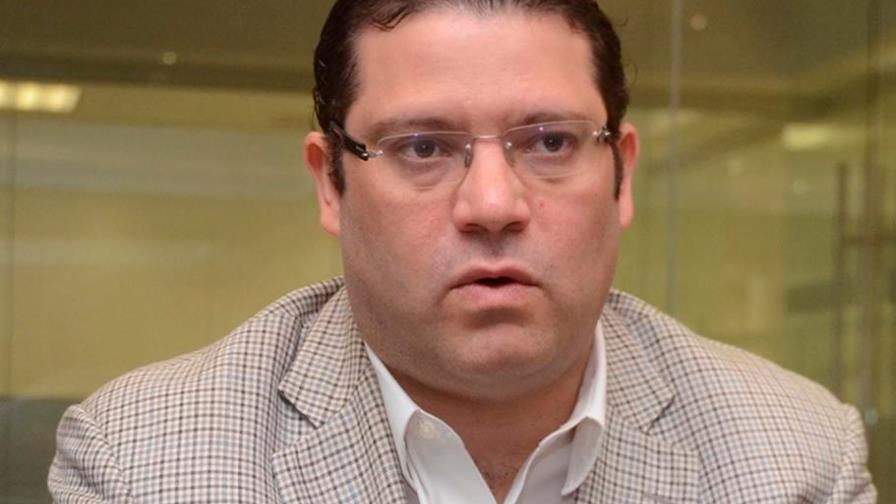 Yayo Sanz Lovatón a Danilo Medina: “Lo mal informaron, señor presidente” Yayo Sanz Lovatón a Danilo Medina: “Lo mal informaron, señor presidente”