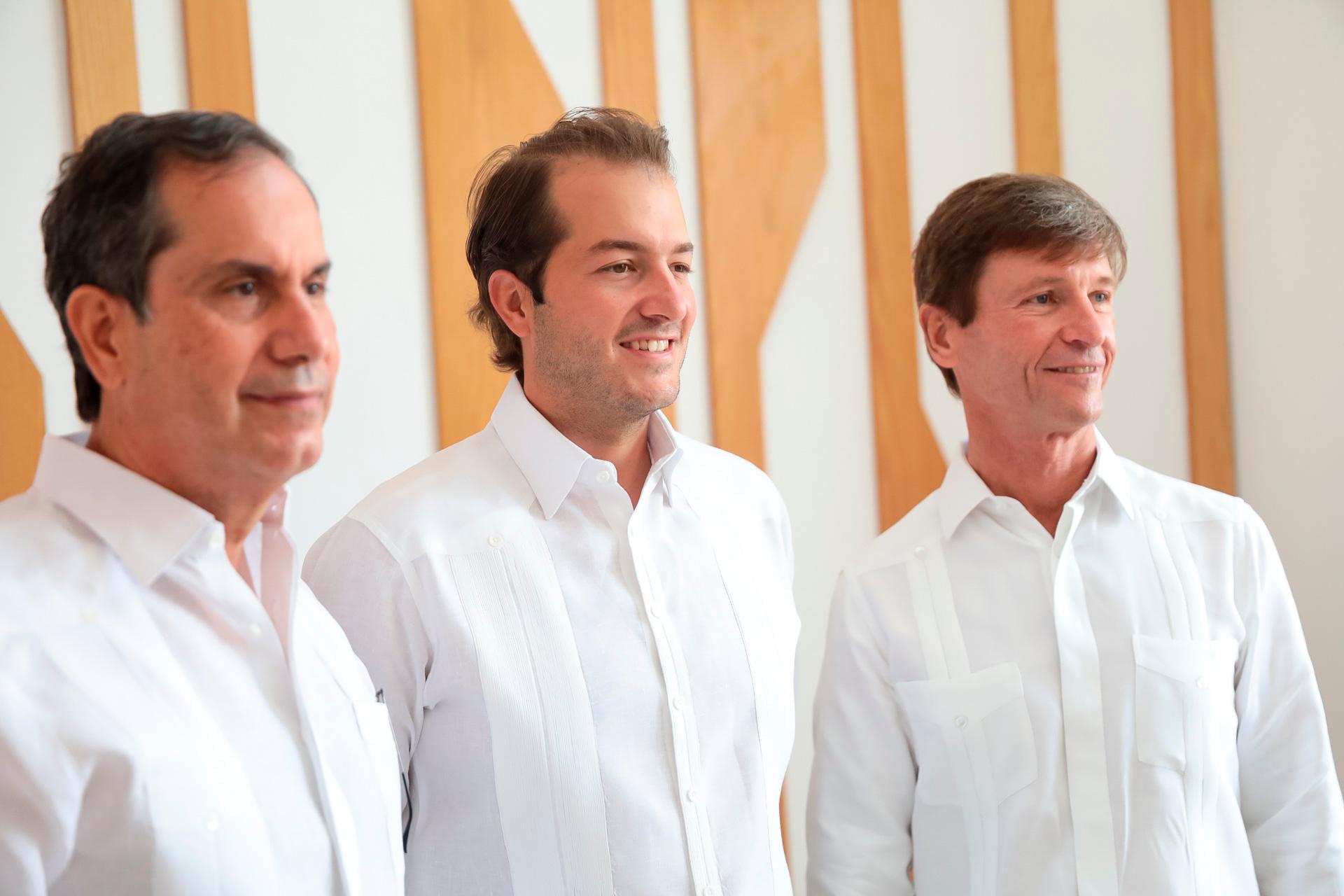 Eduardo Valdez, Eduardo José Valdez y Alejandro Logroño.