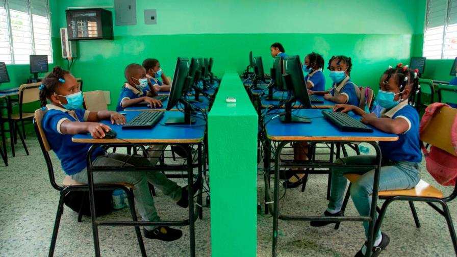 Minerd y el Instituto 512 lanzan herramienta para evaluar aprendizaje en modalidad a distancia Minerd y el Instituto 512 lanzan herramienta para evaluar aprendizaje en modalidad a distancia