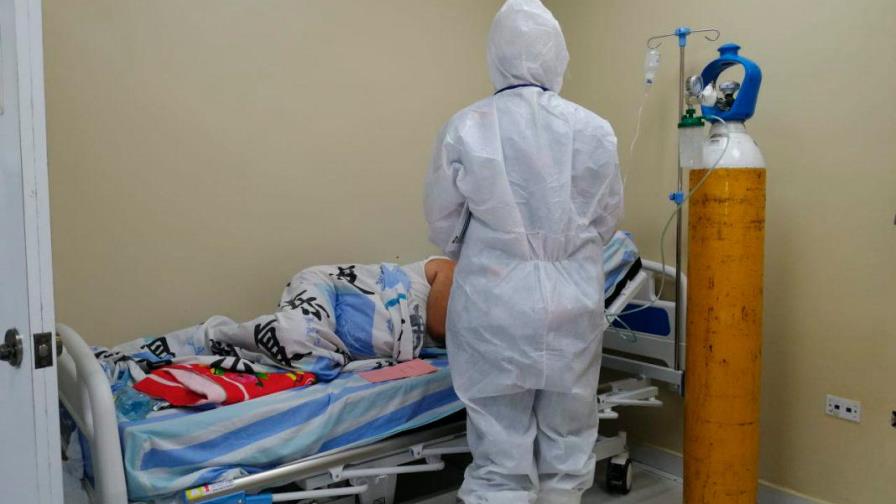 CMD denuncia que más de 400 médicos que trabajan con casos de COVID-19 tienen tres meses sin cobrar