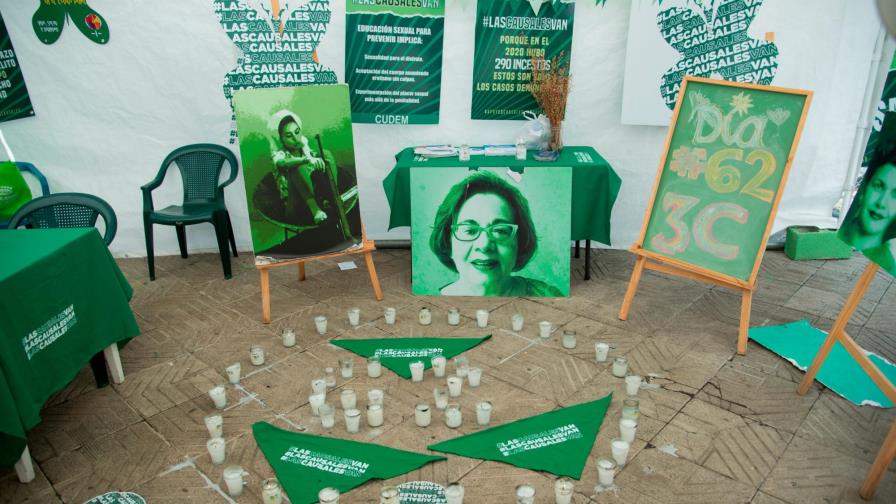 El aborto penalizado en el Código Penal y a espera de ley especial