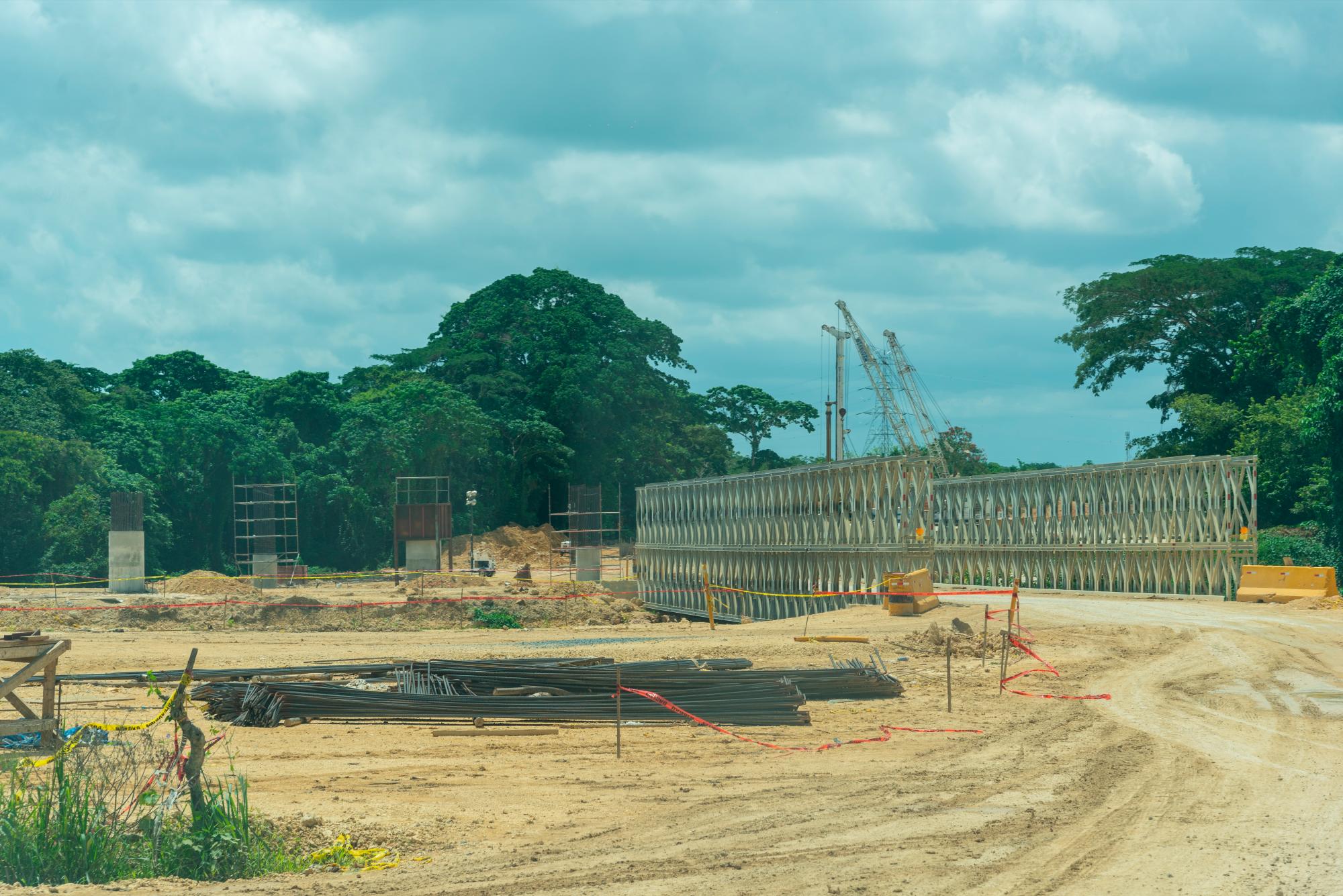 El puente provisional sobre el Ozama(Eddy Vitini)