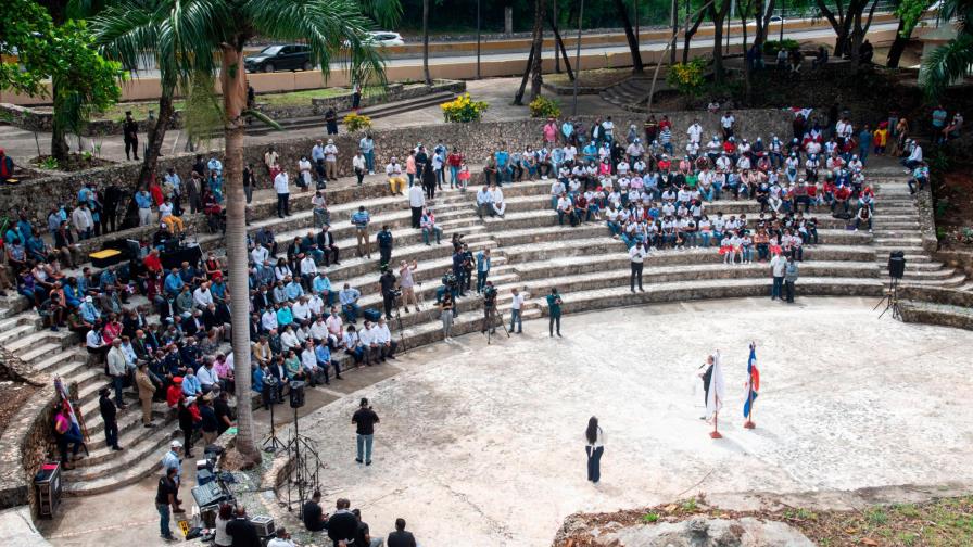 En aniversario de La Trinitaria  reinauguran  plaza Duarte en Santo Domingo Este