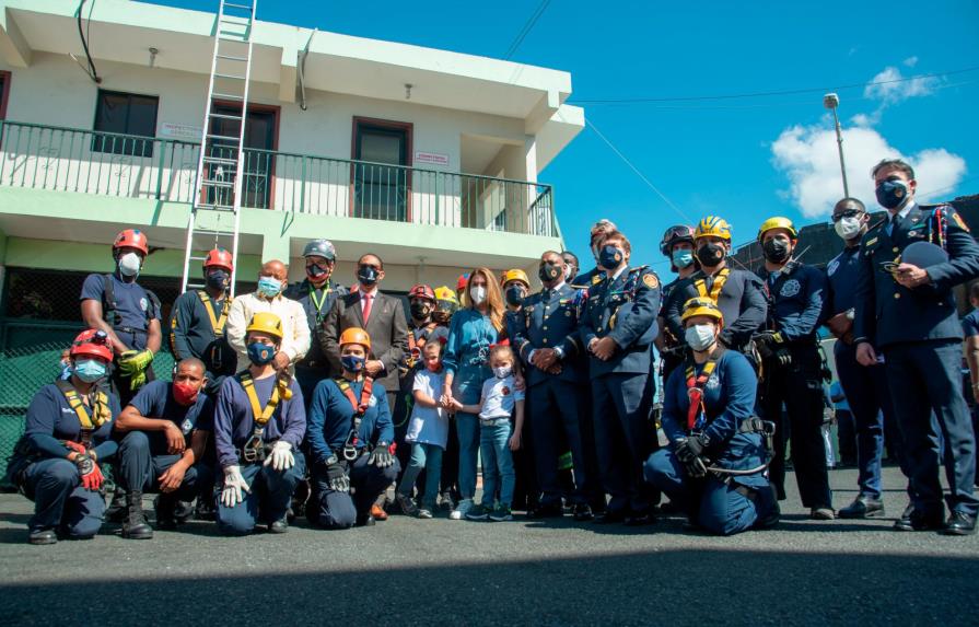 Bomberos del Distrito Nacional celebran 93 años de fundadación