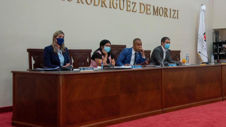 Cambiarán de dirección vial la calle Benito González y la avenida Mella 