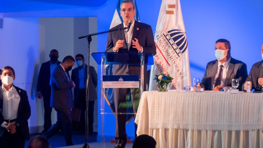 Afirma Refinería debe ser estatal y buscar petróleo Afirma Refinería debe ser estatal y buscar petróleo