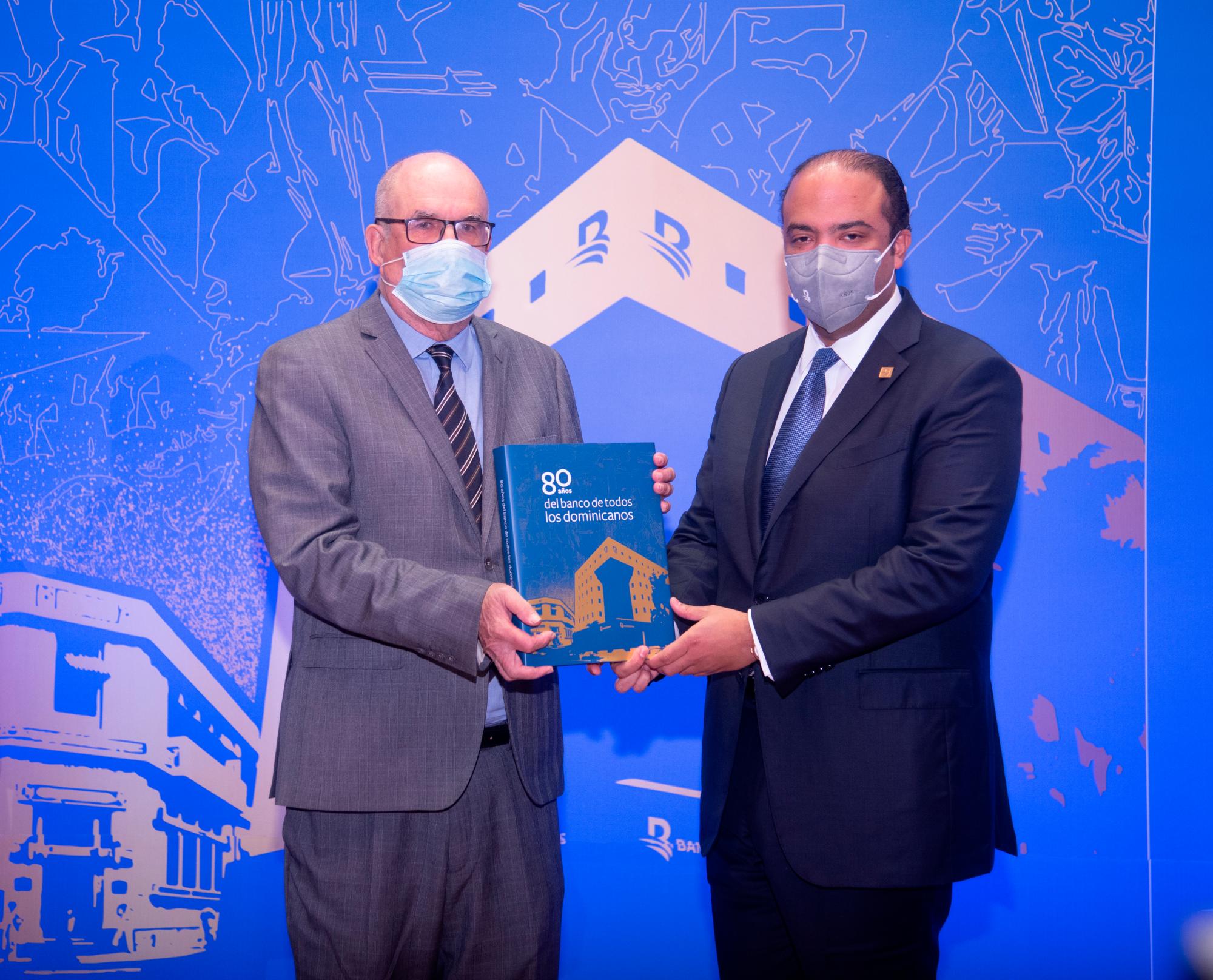  Roberto Cassá y  Samuel Pereyra.