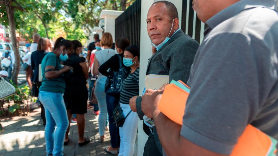 30,000 cancelados de Educación no han podido acceder al pago de sus prestaciones