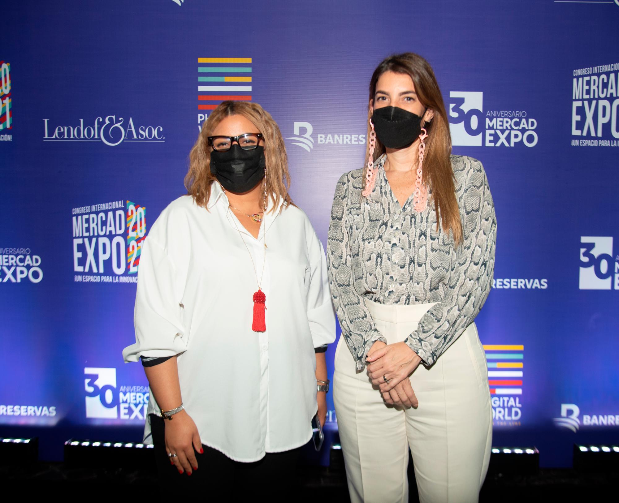 Jeimie Reyes y Loraine Amell.