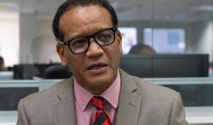 Basilio Belliard: "Siempre trato de que en mis ensayos o artículos suene o resuene la poesía"