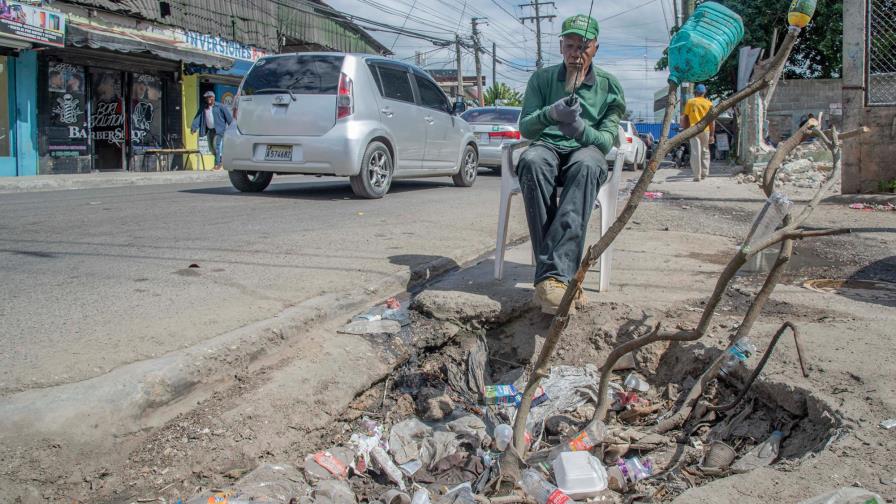 No pasa inadvertido, pero nadie resuelve No pasa inadvertido, pero nadie resuelve