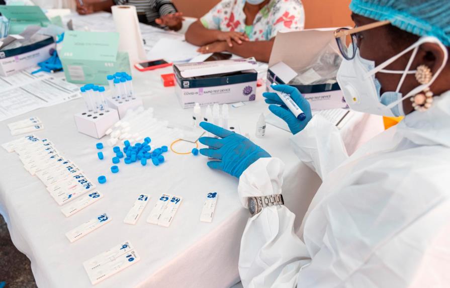 A casi un año de la llegada de la pandemia al país, nueve provincias registran menos de mil contagios