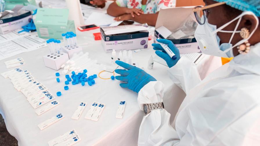 A casi un año de la llegada de la pandemia al país, nueve provincias registran menos de mil contagios