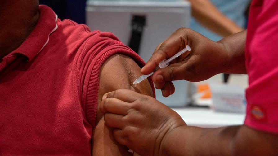 Entre el lunes y el viernes se reportaron 2,080 nuevos casos, un 87 % más que los registrados cinco días antes Entre el lunes y el viernes se reportaron 2,080 nuevos casos, un 87 % más que los registrados cinco días antes