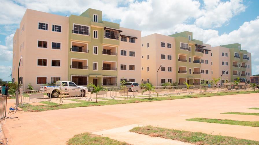 Gustavo Montalvo dice el Gobierno  levanta 55 mil viviendas asequibles