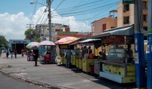 Residentes Zona Universitaria reclaman intervenir al sector por caos imperante
