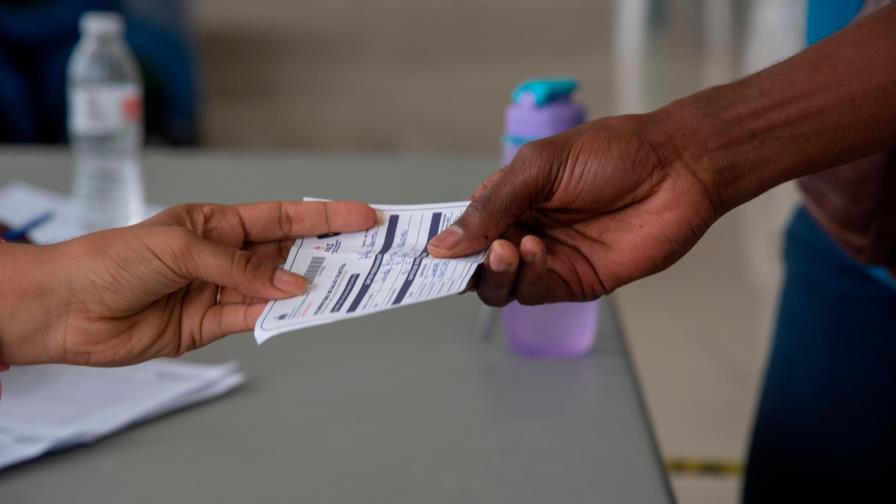 Especialista indica tercera dosis buscaría inmunidad prolongada y protección ante variantes Especialista indica tercera dosis buscaría inmunidad prolongada y protección ante variantes