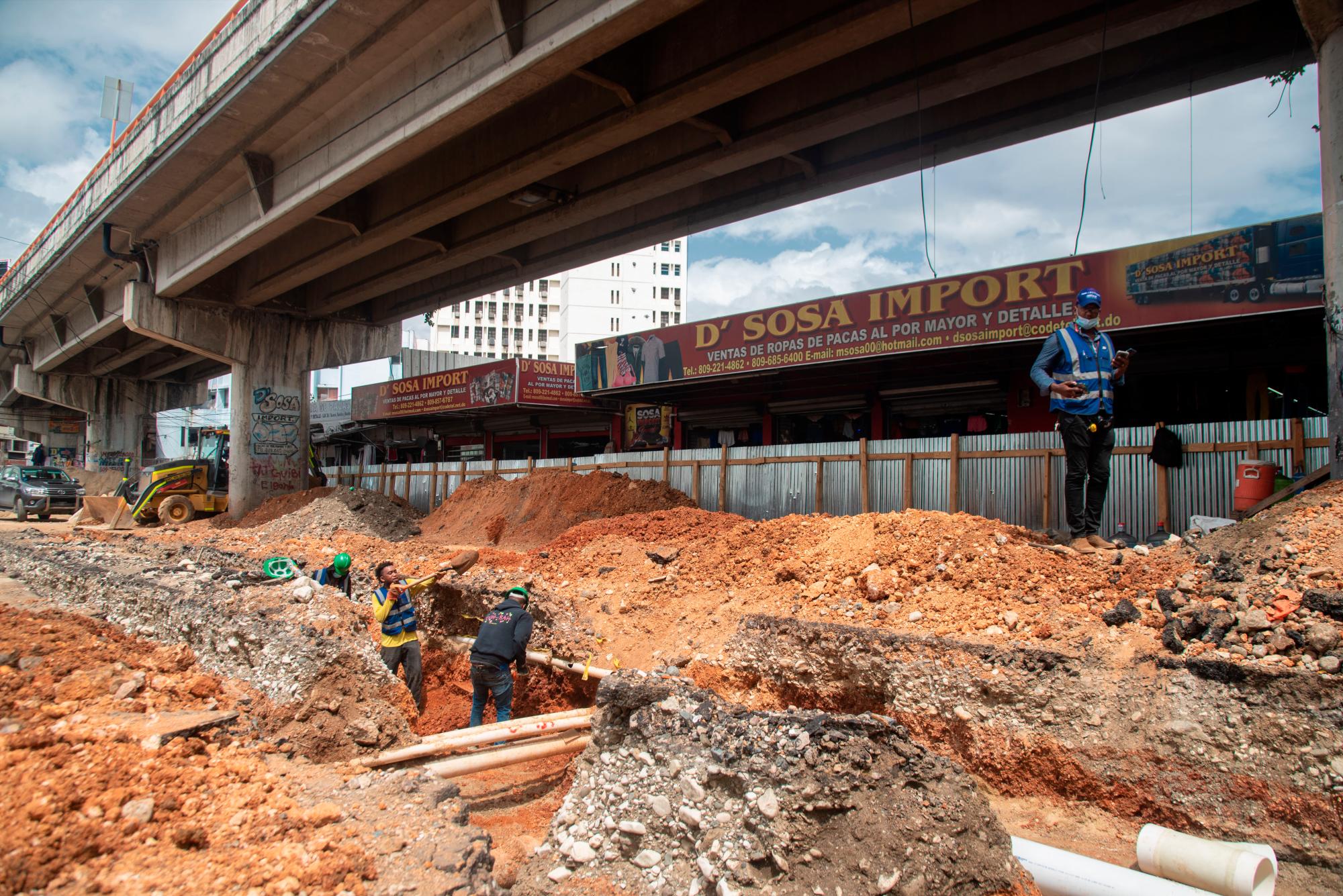 En el lugar se trabaja todos los días y en ocasiones los fines de semana.