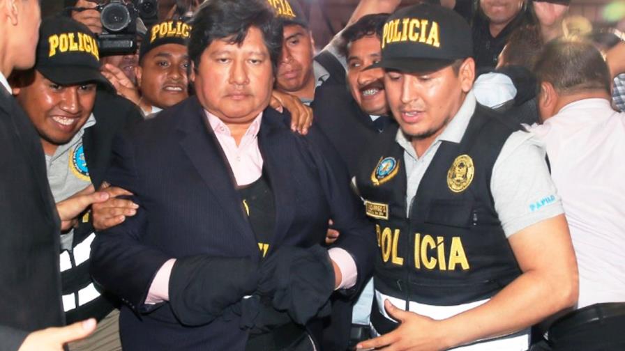 Ordenan 18 meses de cárcel para presidente de fútbol peruano