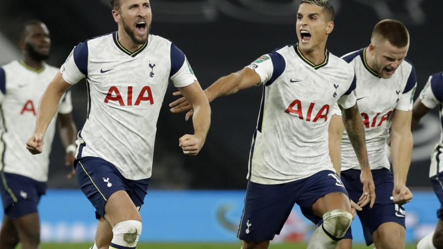 Tottenham vence a Chelsea por penales en Copa de Liga