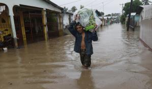 Una debilitada Eta deja lluvias torrenciales en Honduras