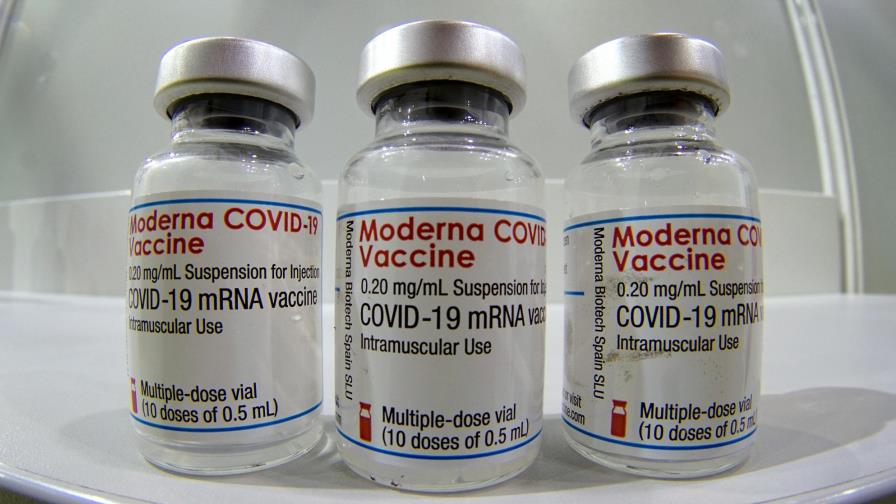Argentina usará vacunas de Moderna para adolescentes con factores de riesgo