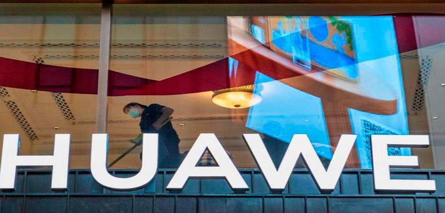 Huawei reconoce que lucha por sobrevivir ante la “incesante agresión” de EEUU