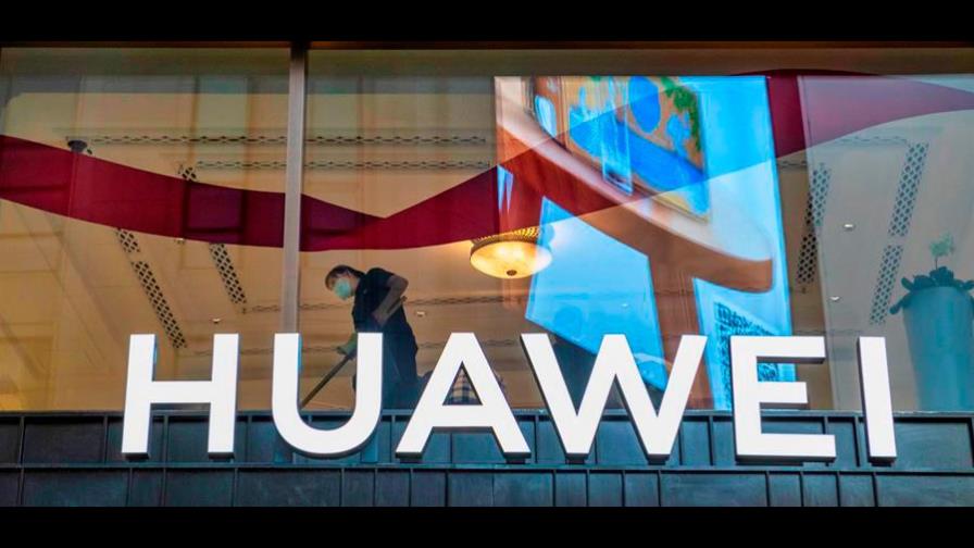 Huawei reconoce que lucha por sobrevivir ante la “incesante agresión” de EEUU Huawei reconoce que lucha por sobrevivir ante la “incesante agresión” de EEUU