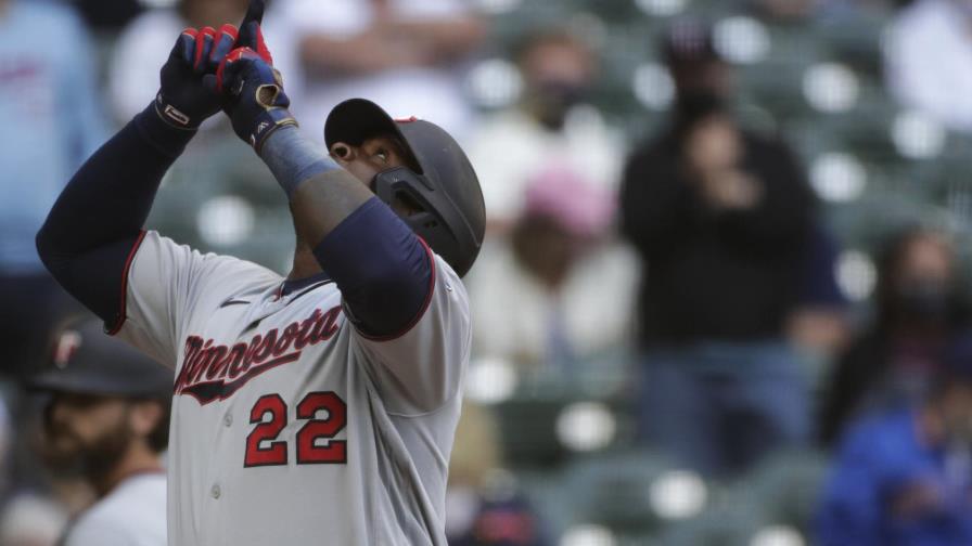 Sanó jonroneó y los Mellizos se llevan la serie ante Cerveceros