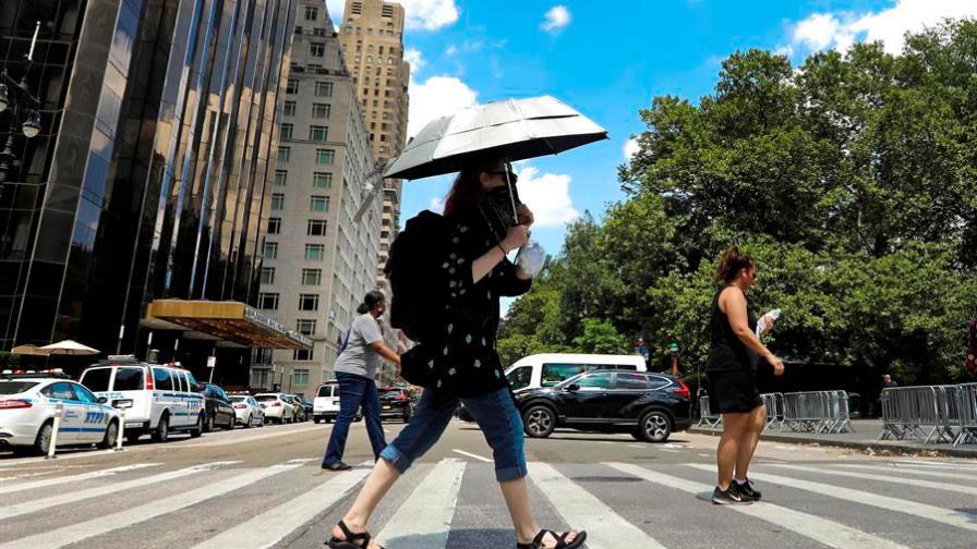 Nueva York amenaza con cerrar bares tras un fin de semana con muchedumbres Nueva York amenaza con cerrar bares tras un fin de semana con muchedumbres