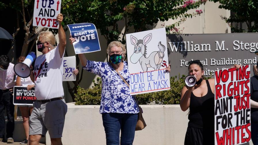 Cómo nueva ley dificulta votar en Texas
