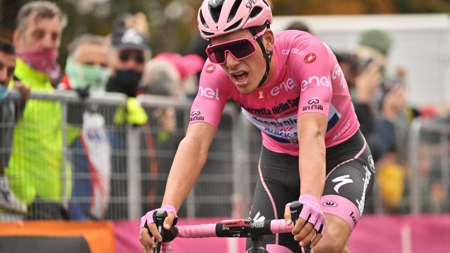 Hart gana 15ta etapa, pero Almeida se aferra al liderato del Giro de Italia