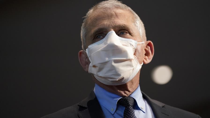 Fauci: Mascarillas serán necesarias por muchos meses más