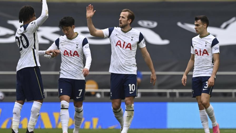 Kane anota y va por su tercera Bota de Oro de la Premier Kane anota y va por su tercera Bota de Oro de la Premier