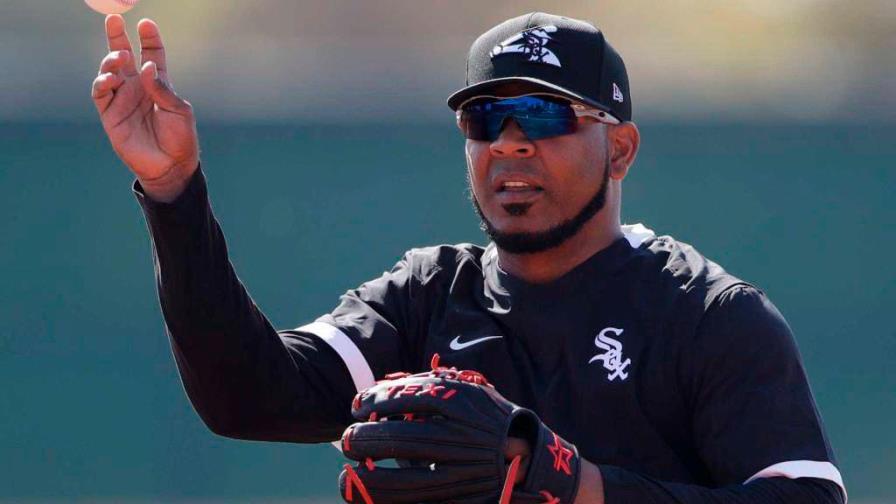 Medias Blancas rechazan opción de US$12 millones de Edwin Encarnación y lo dejan libre