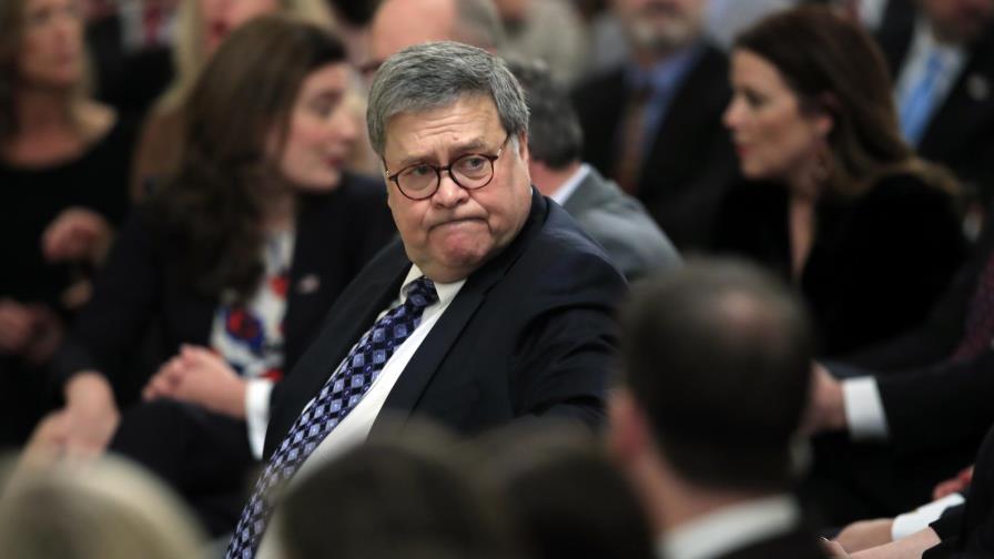 Trump niega pedir ayuda a Barr por Ucrania Trump niega pedir ayuda a Barr por Ucrania