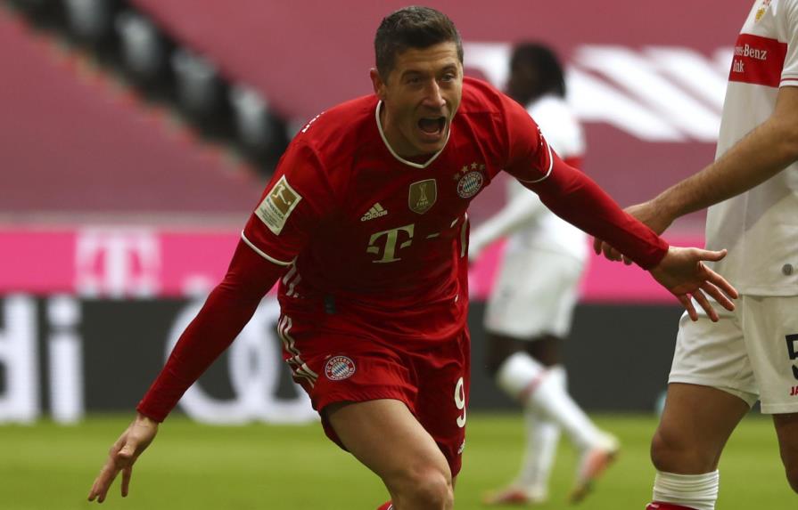 Bayern con tripleta de Robert Lewandowski arrasa al Stuttgart