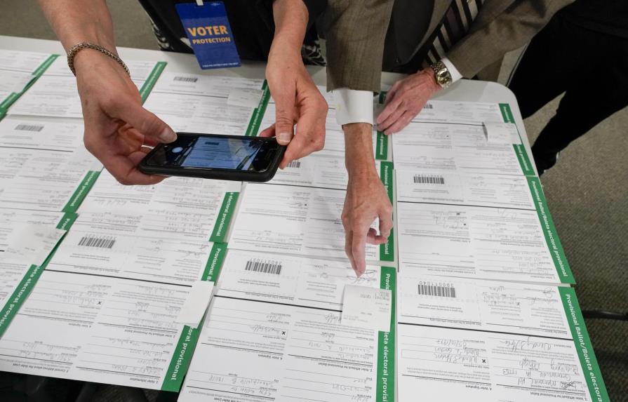 Cortes en EEUU rechazan denuncias de fraude electoral
