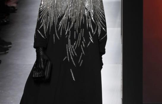 Dior causa revuelo con su colección para caballeros en París