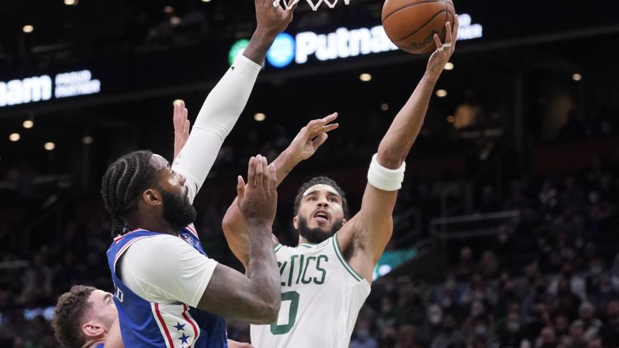 Tatum brilla en triunfo de Celtics sobre 76ers