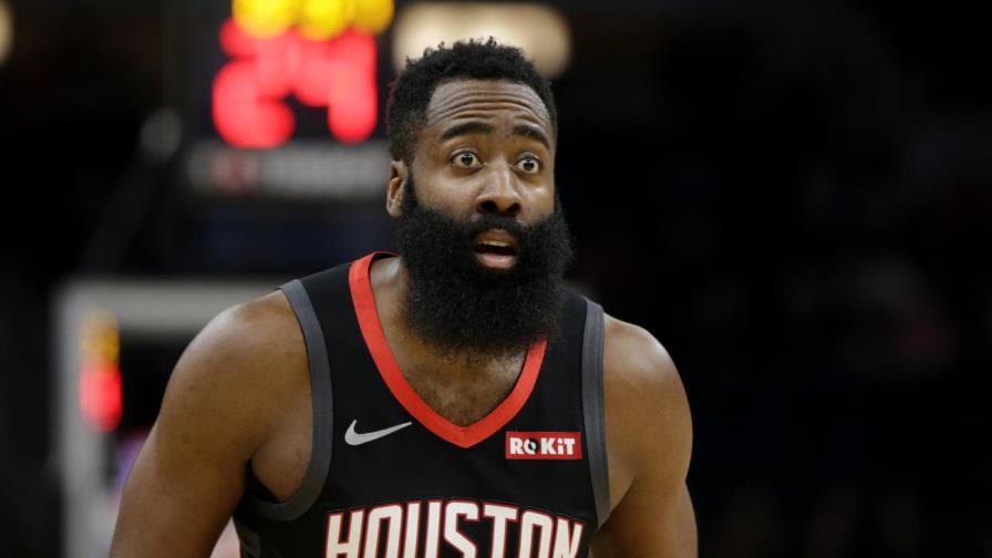 Harden anota 49, Rockets superan 125-105 a Twolves