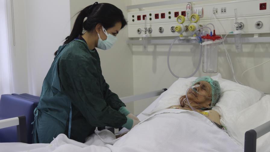 Mujer de 116 años en Turquía sobrevive al COVID-19