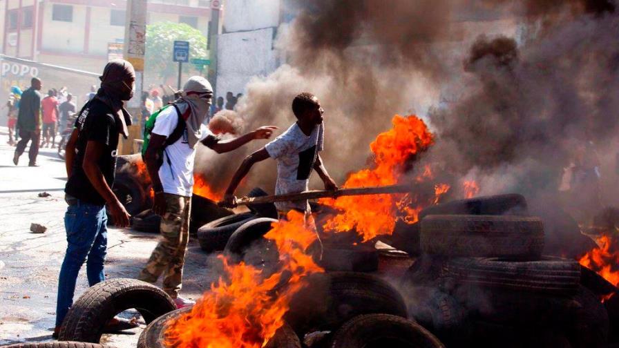 Haitianos piden renuncia del presidente Jovenel Moïse Haitianos piden renuncia del presidente Jovenel Moïse